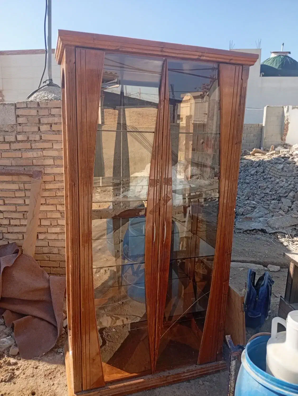 بوفه به علت ساخت و ساز به فروش میرسد|بوفه، ویترین، کنسول|گنبد کاووس, |دیوار