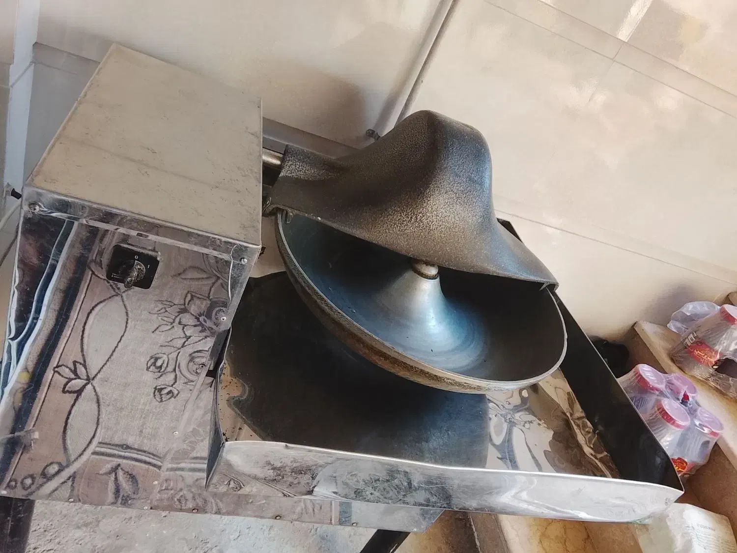 سبزی خرد کن صنعتی|خردکن، آسیاب، غذاساز|گنبد کاووس, |دیوار