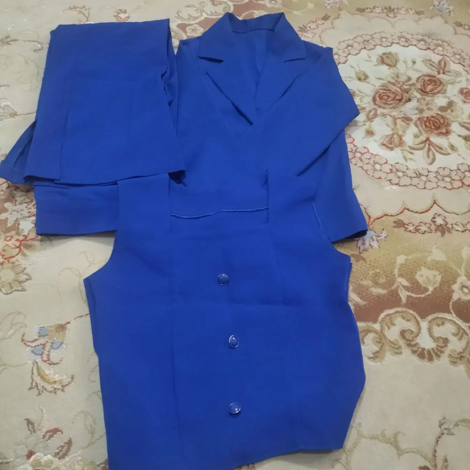 لباس دخترانه|لباس|قرچک, زیبا شهر|دیوار