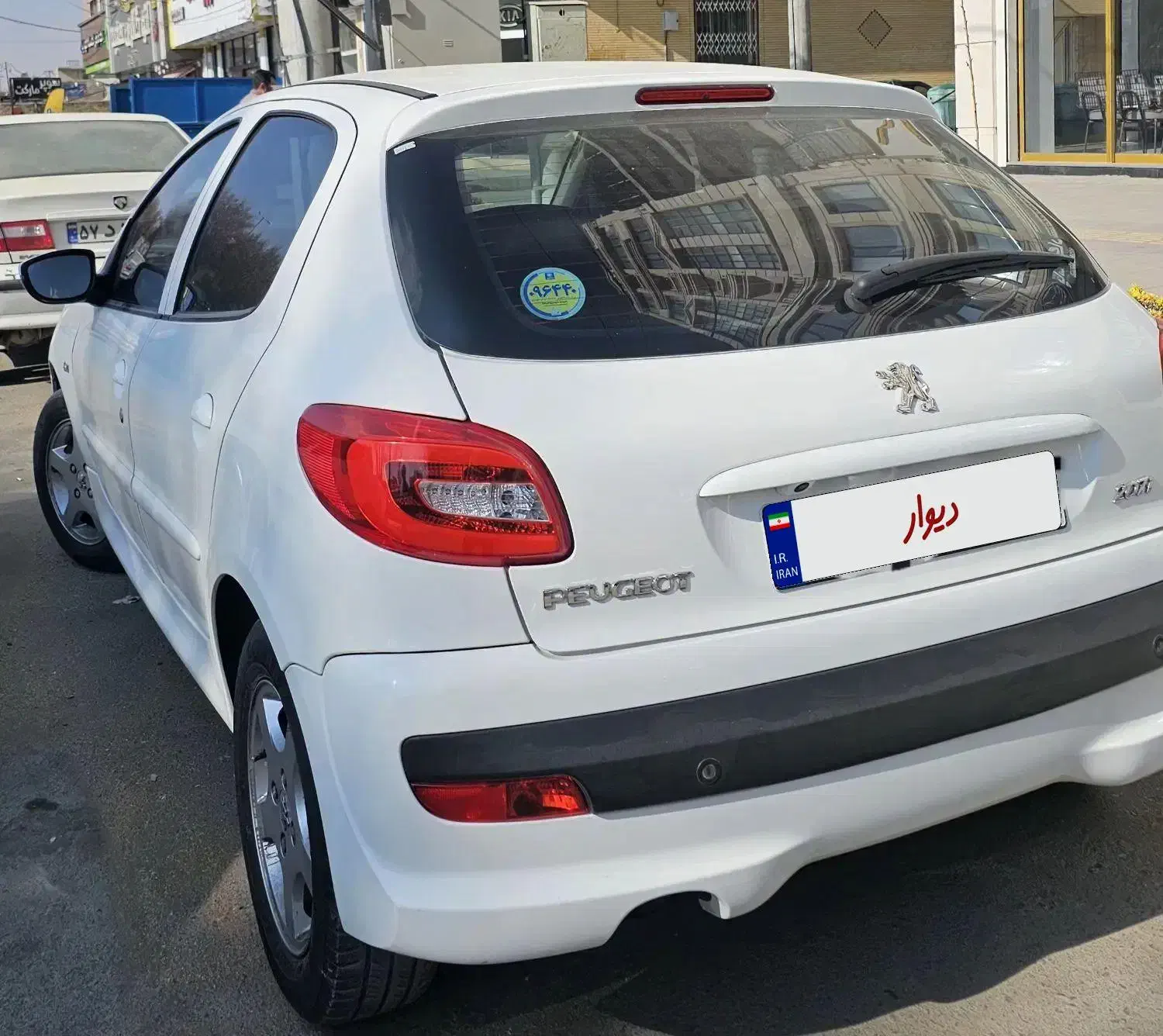 پژو 207 اتومات سقف فلز 1402|خودرو سواری و وانت|اصفهان, جلالیه|دیوار