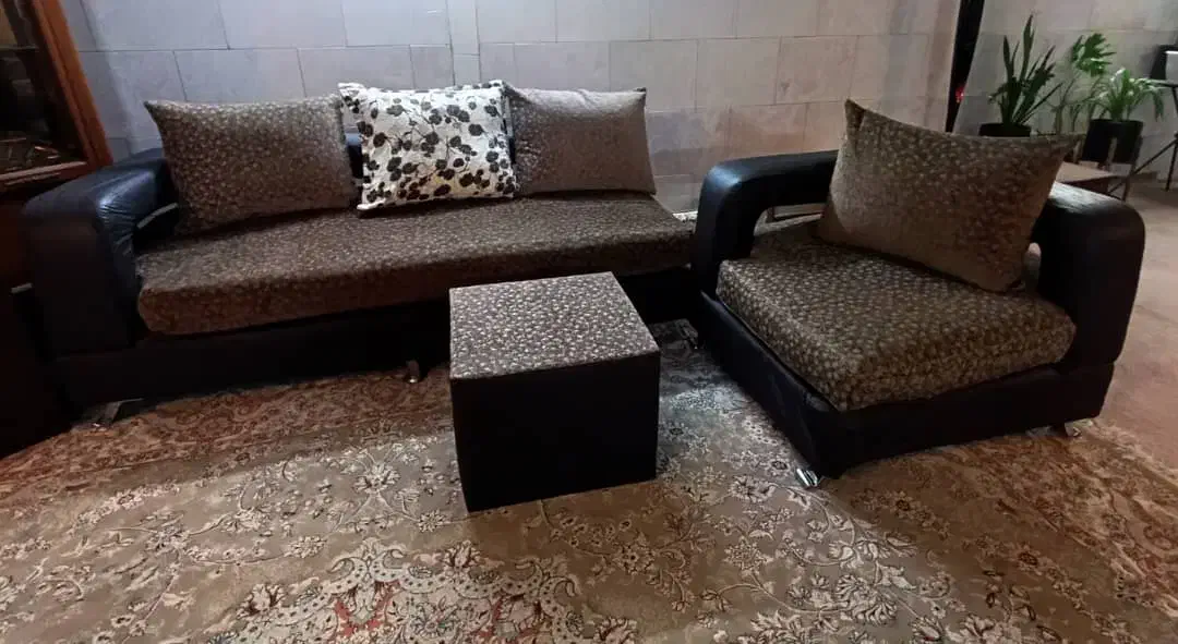 مبل راحتی بسیار شیک و منحصر به فرد|مبلمان خانگی و میز عسلی|مشهد, عنصری|دیوار