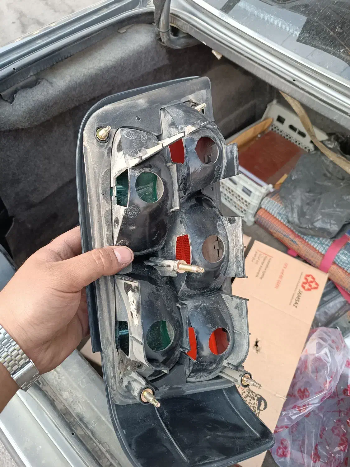 چراغ عقب پژو پارس|قطعات یدکی و لوازم جانبی|بروجرد, |دیوار