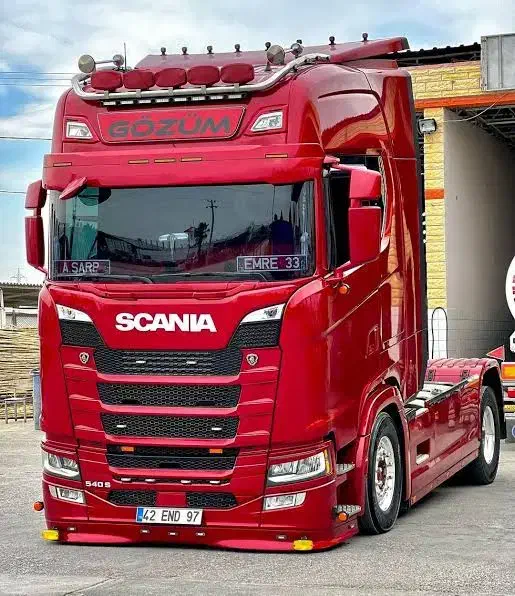 راننده پایه یک با مدارک کامل هستم|استخدام حمل و نقل|تهران, فلسطین (میدان انقلاب)|دیوار