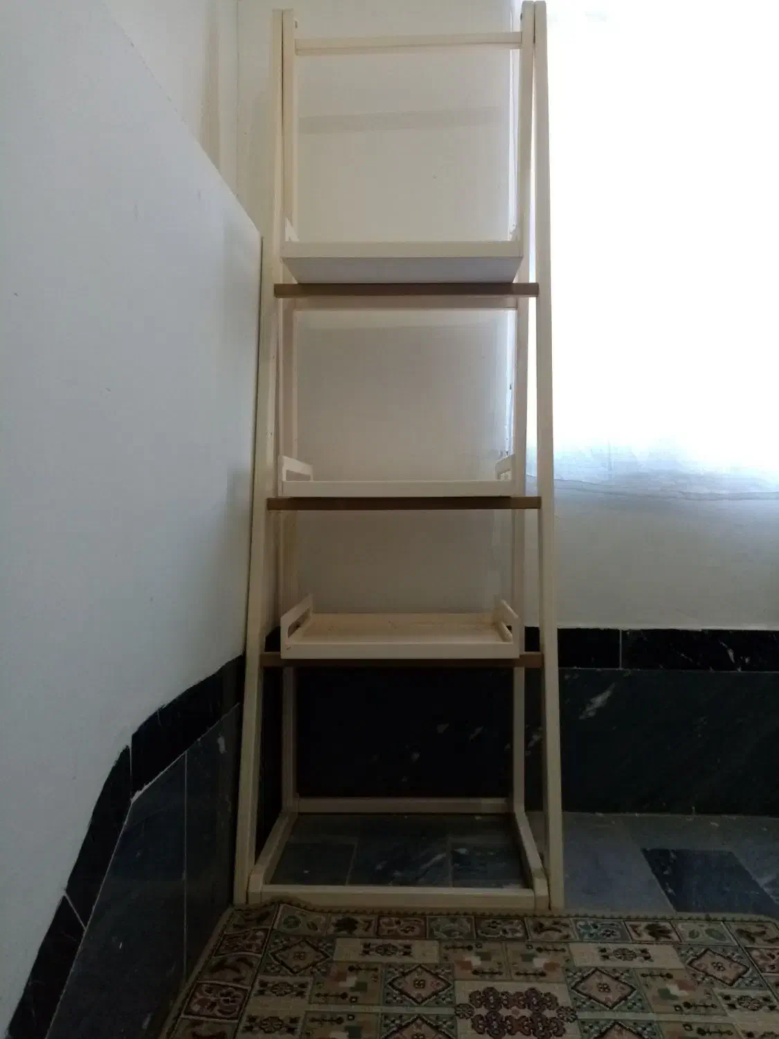 استند گلدان|گل و گیاه طبیعی|مریوان, |دیوار