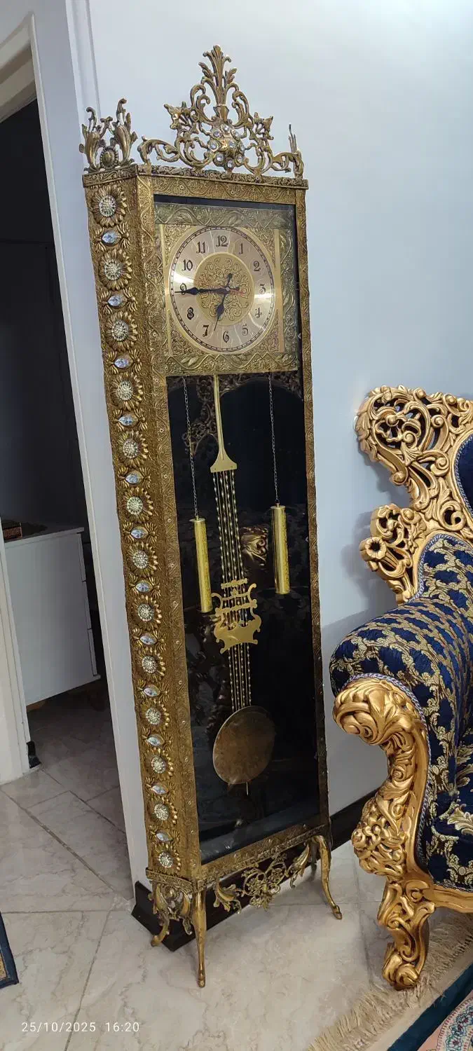 ساعت بلند برنز اصل مناسب جهیزیه|ساعت دیواری و تزئینی|قم, شاه سید علی|دیوار