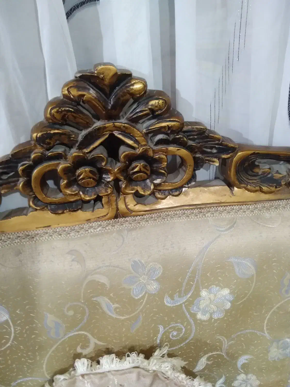 مبل سلطنتی شیک ۹ نفره|مبلمان خانگی و میز عسلی|لالجین, |دیوار