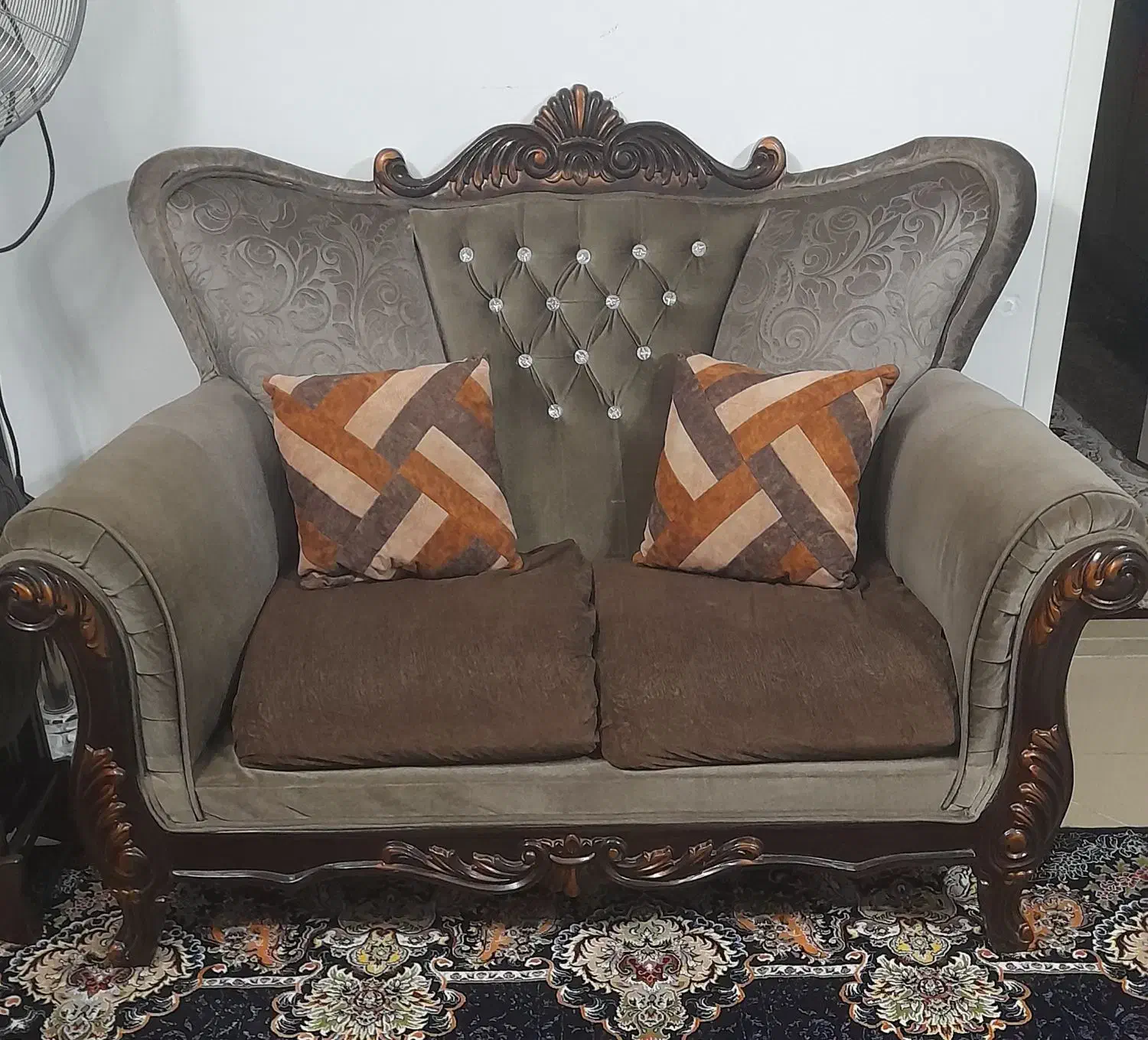 مبل نیمه راحتی سالم|مبلمان خانگی و میز عسلی|قم, بنیاد|دیوار