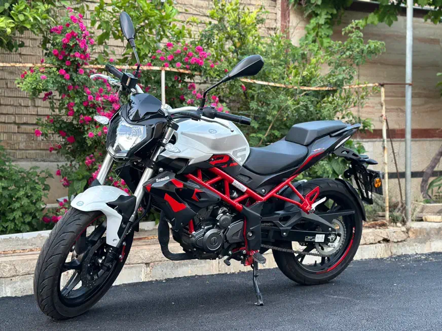 موتور بنلی ۲۵۰ تکسیلندر نیوفیس ۱۴۰۱|موتورسیکلت|شیراز, میانرود|دیوار