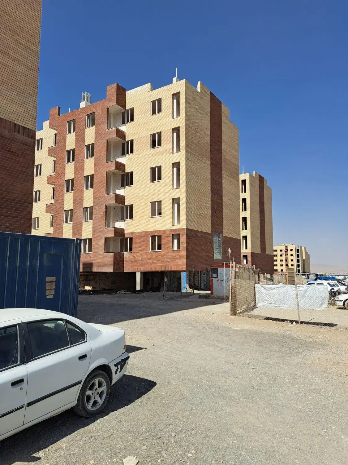 استخدام انباردار پروژه در حال ساخت ساختمانی|استخدام صنعتی، فنی، مهندسی|قم, مسکن مهر|دیوار
