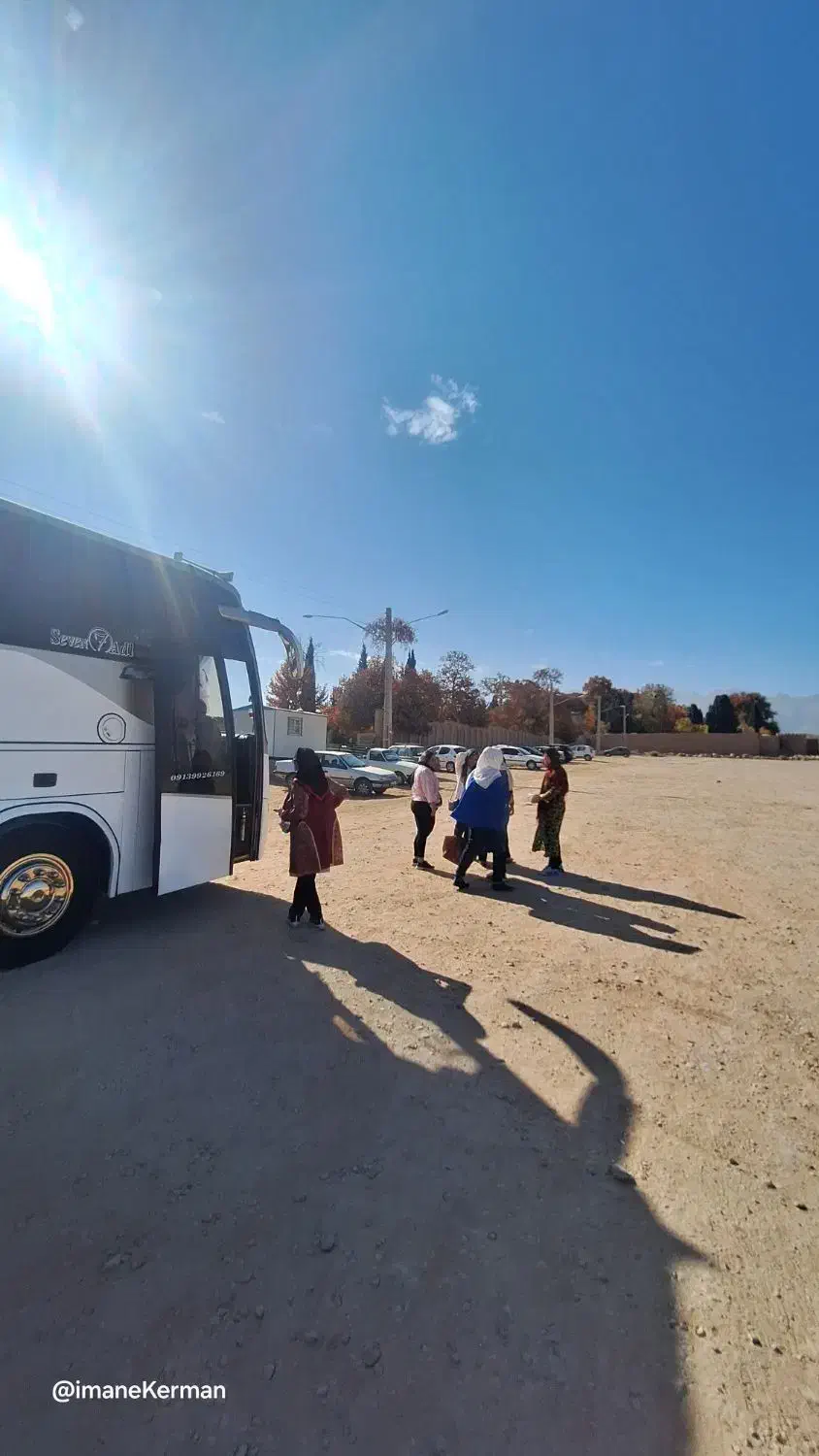 مینی بوس و اتوبوس دربستی تمیز با معاینه فنی و بیمه|خدمات حمل و نقل|کرمان, |دیوار