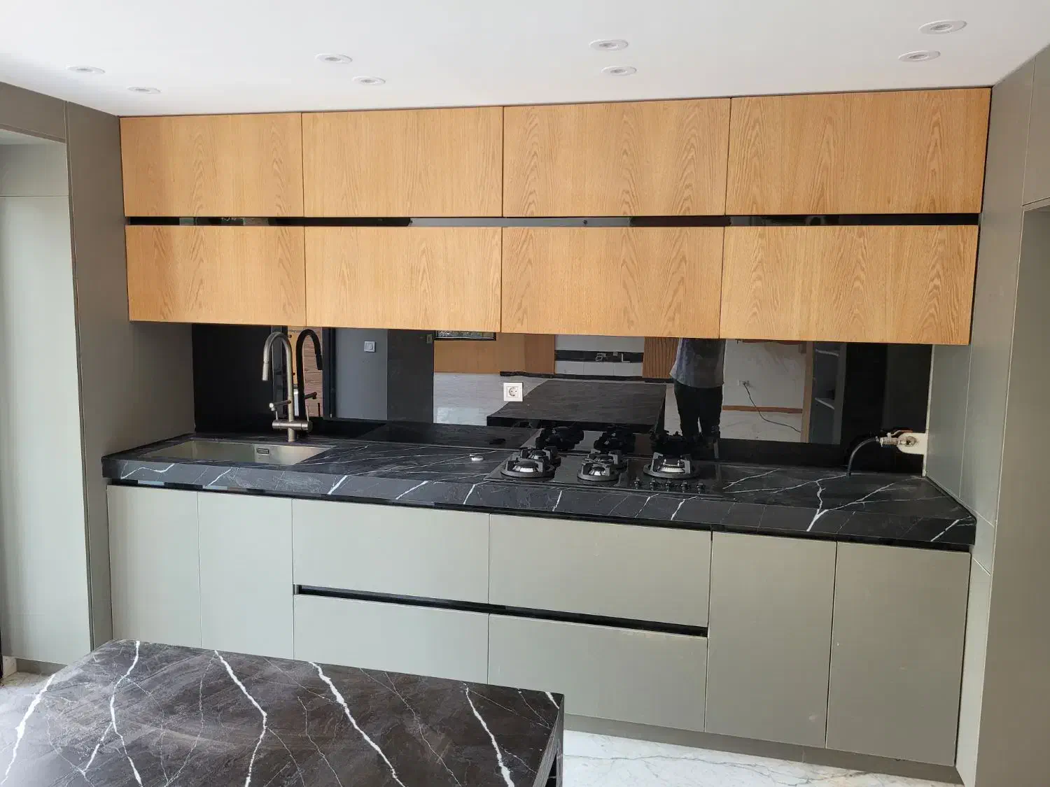 اجرای تخصصی سنگ مصنوعی کورین کوارتز مارمونایت spl|خدمات پیشه و مهارت|اصفهان, فجر|دیوار