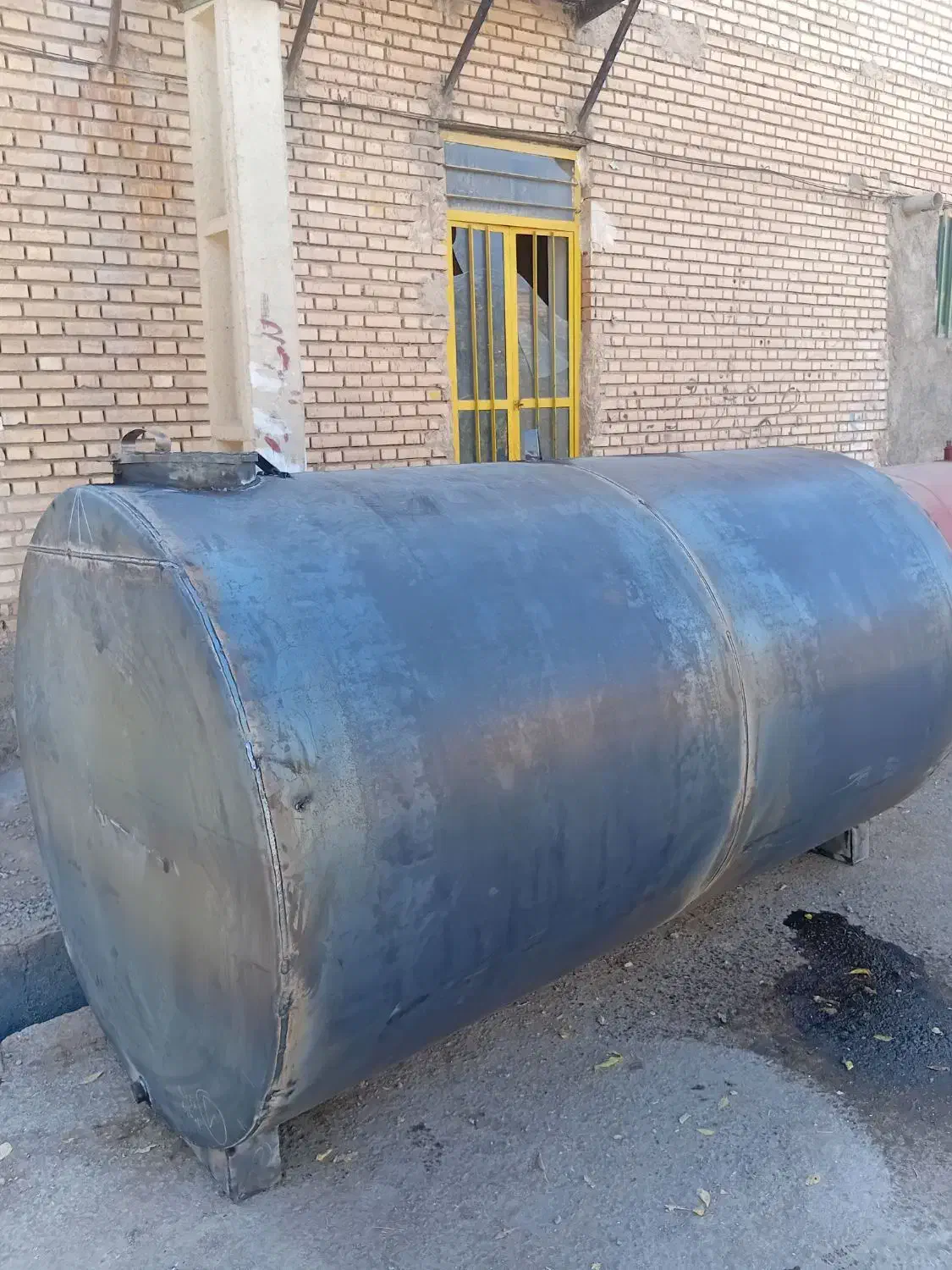 تانک اب وگازوییل|مصالح و تجهیزات ساختمان|خانمیرزا, |دیوار