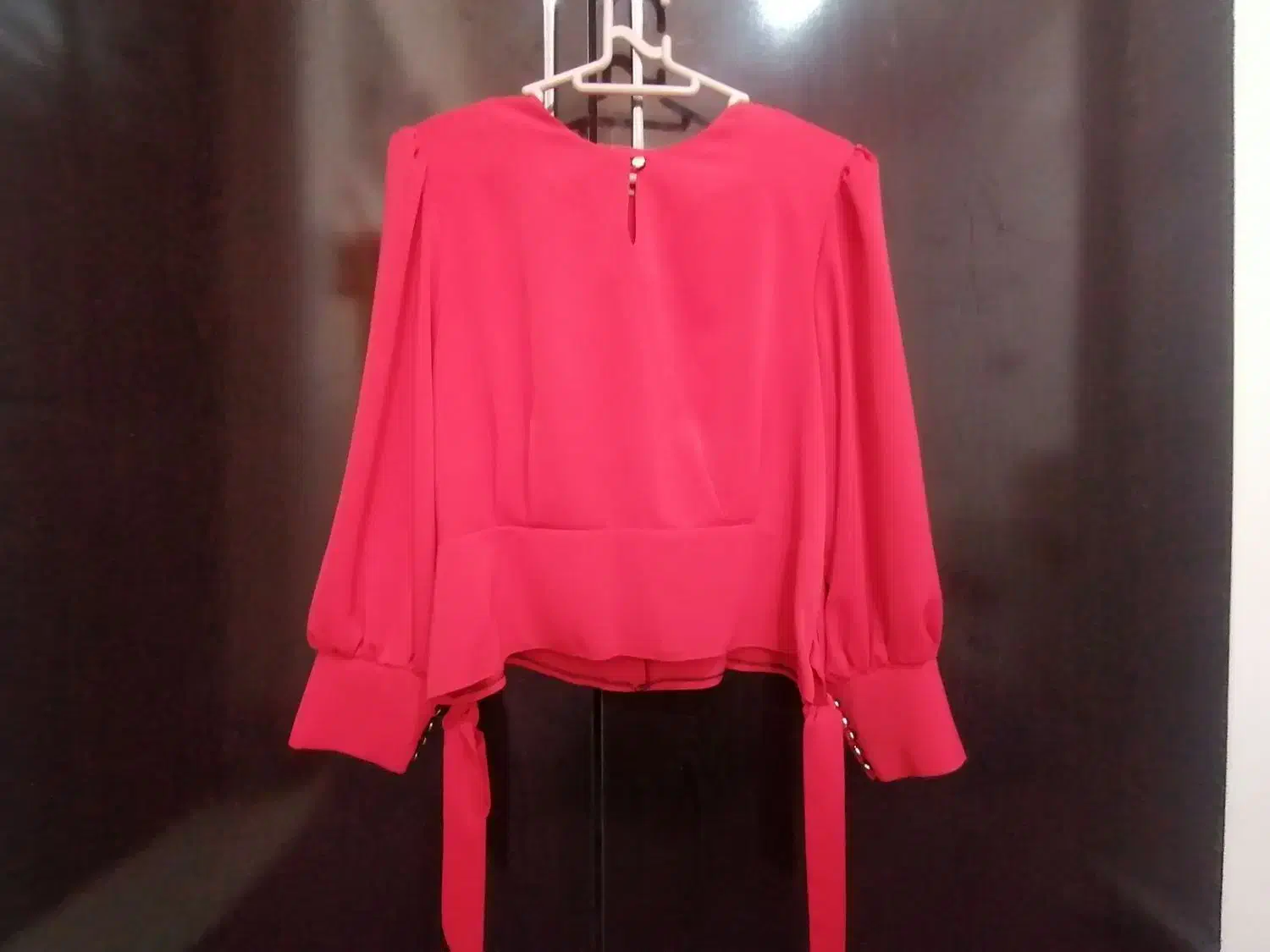 شومیز مجلسی|لباس|صدرا-فارس, فاز ۲|دیوار