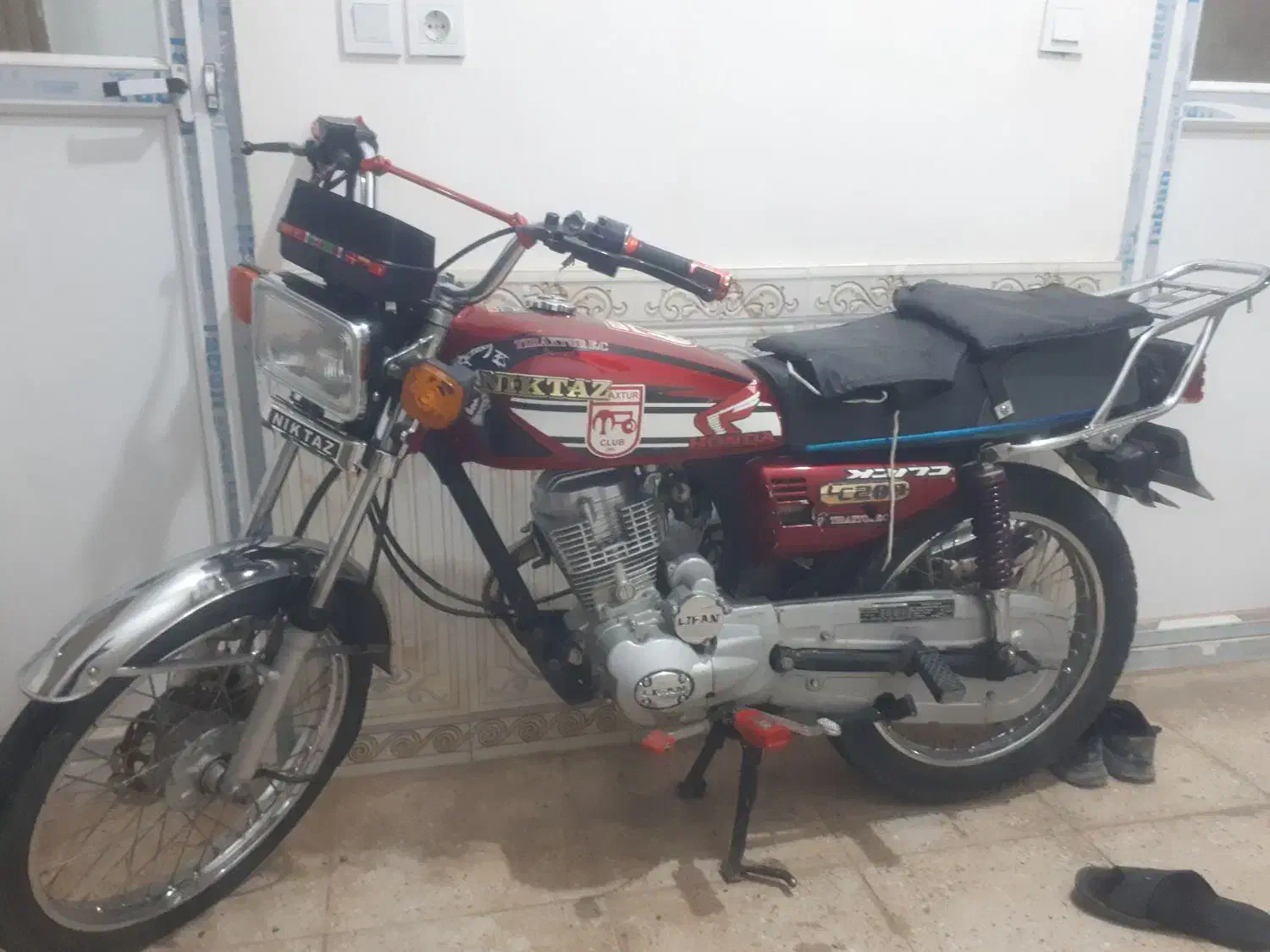 گوشی ایفون ۱۱ نرمال اگهی موتور ۲۰۰|موبایل|اسفراین, |دیوار