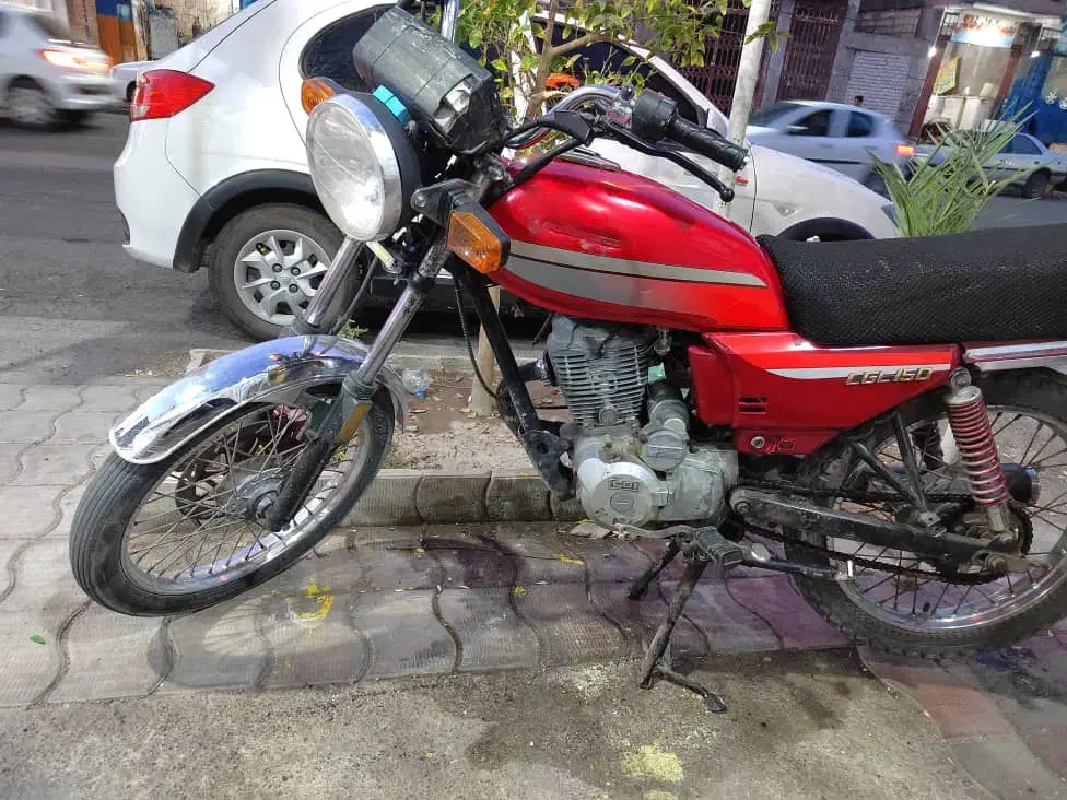 موتور عروسک|موتورسیکلت|بم, |دیوار