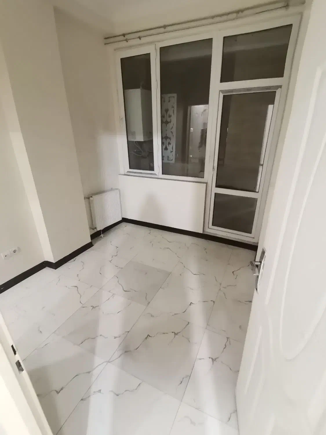 ۱۱۰ متری خوش نقشه / پارکینگ دار / تخلیه