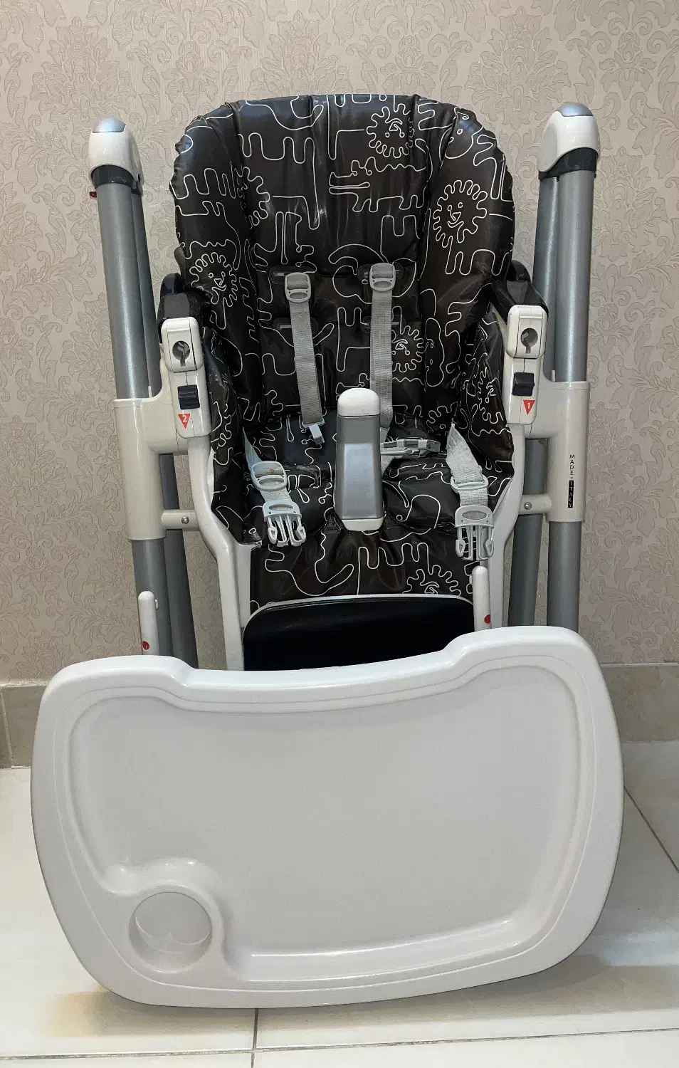 صندلی غذاخوریکودک برند پگ پرگو ایتالیا|تخت و صندلی بچه|اصفهان, بهارستان|دیوار