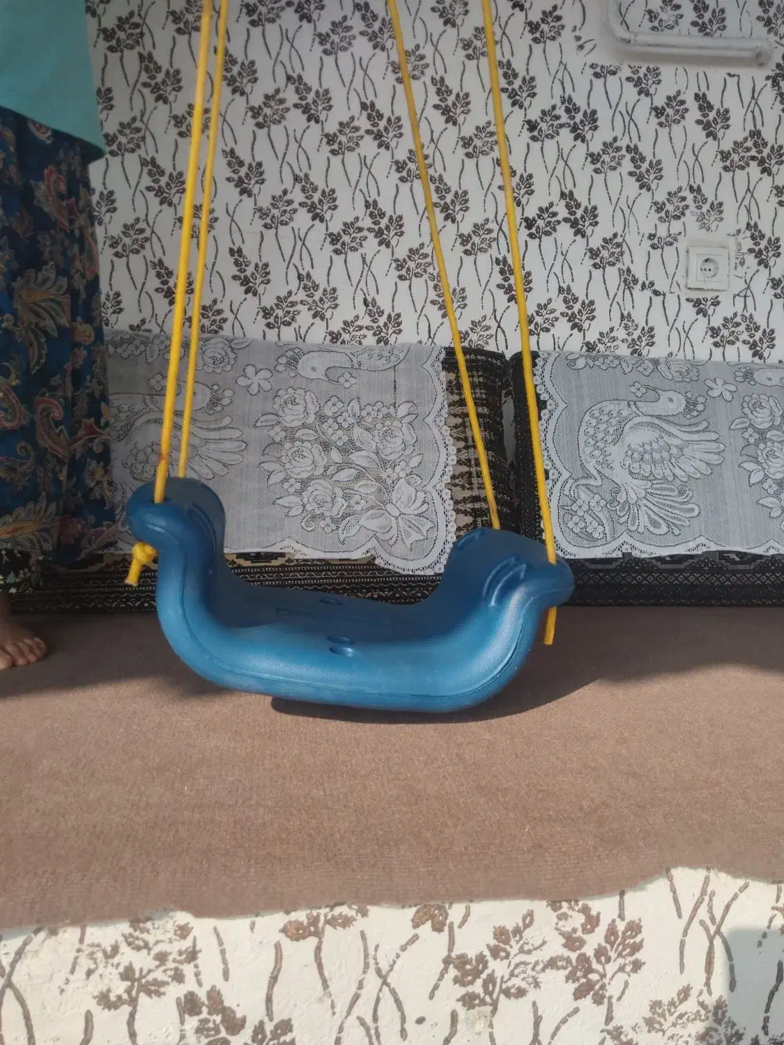 تابکودک|اسباببازی|رشت, دروازه لاکان|دیوار