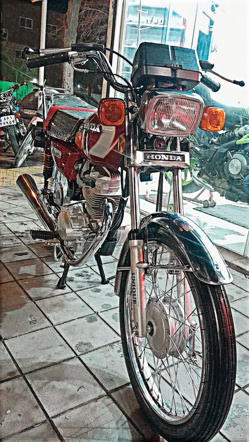 موتور هندا 125 در حد 404|موتورسیکلت|مشهد, جلالیه|دیوار