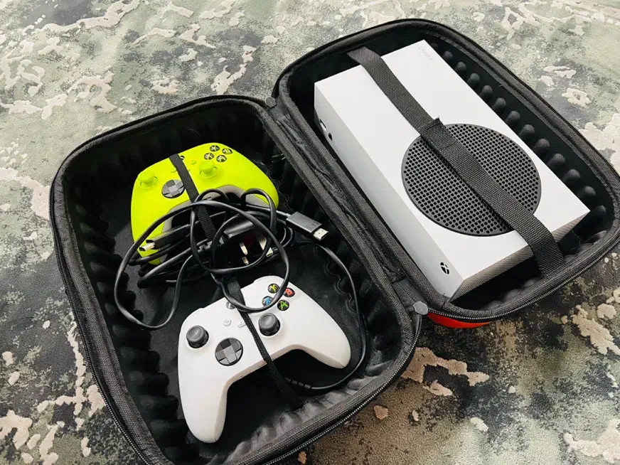 X box series s|کنسول، بازی ویدئویی و آنلاین|کرمان, |دیوار