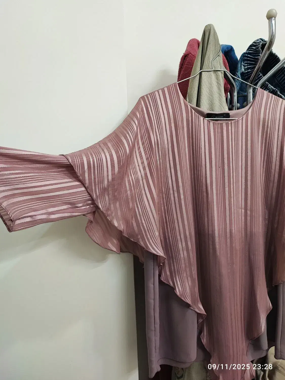 شومیز و تونیک حریر و لباس عروس بچگانه|لباس|بروجرد, |دیوار