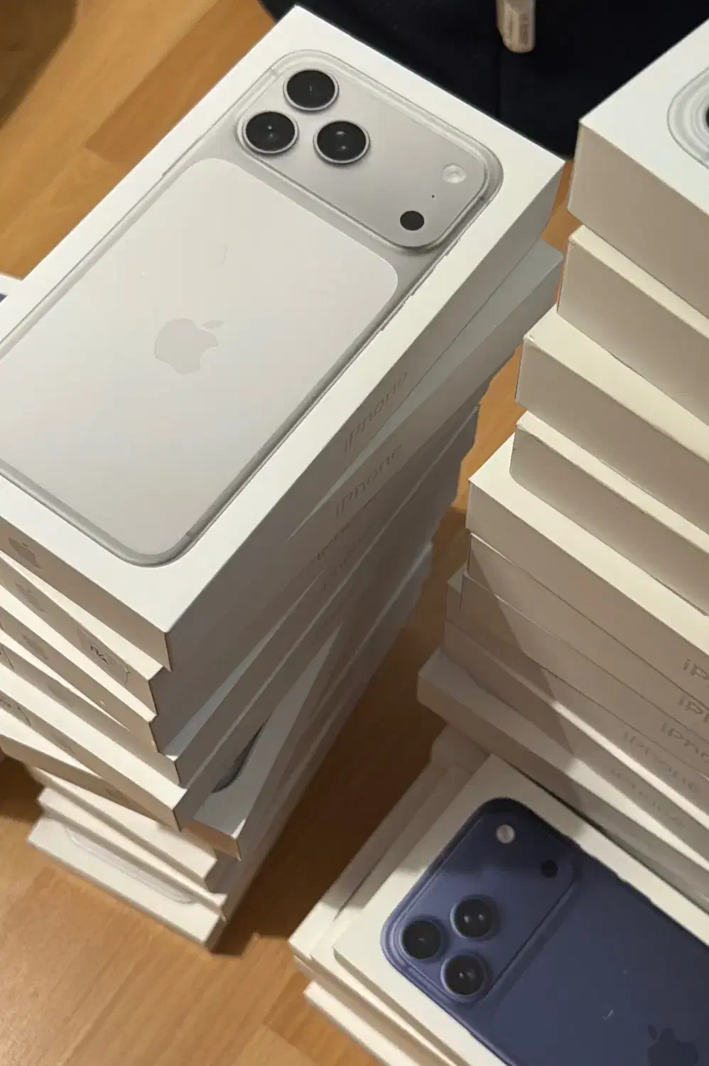 ایفون ۱۷ پرومکس /‌ Not act. iphone 17 Promax ZA/A|موبایل|اصفهان, باغ نگاره|دیوار