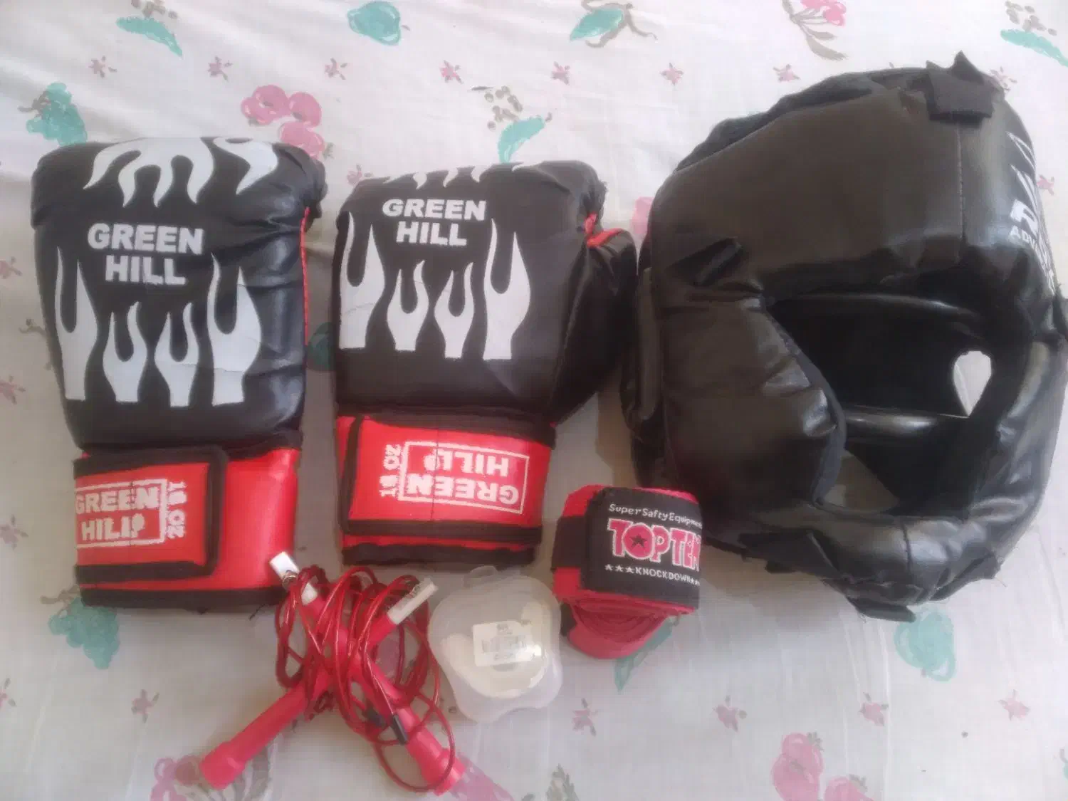 لباس بوکس|تجهیزات ورزشی|پرند, فاز ۶|دیوار