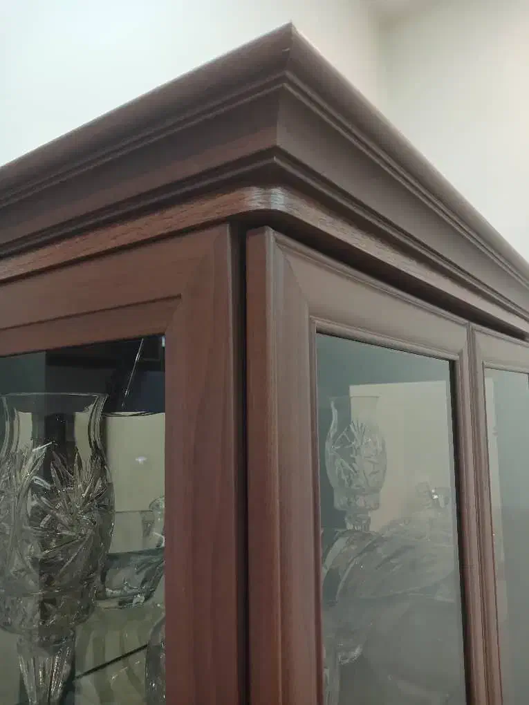 ویترین چوبی گردویی سالم|بوفه، ویترین، کنسول|فردیس, منظریه|دیوار