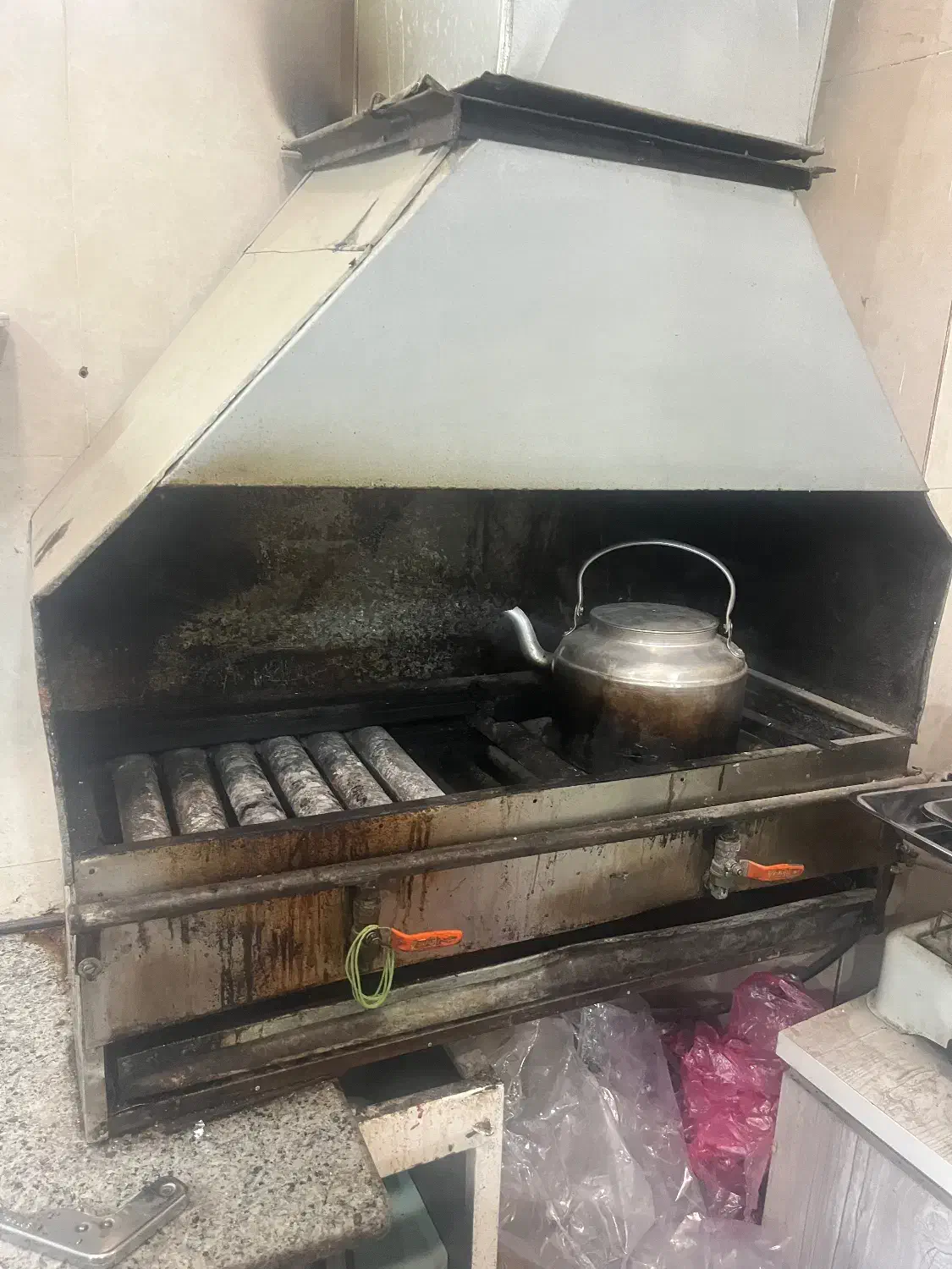 تمام وسایل کبابی|کافیشاپ و رستوران|ابرکوه, |دیوار