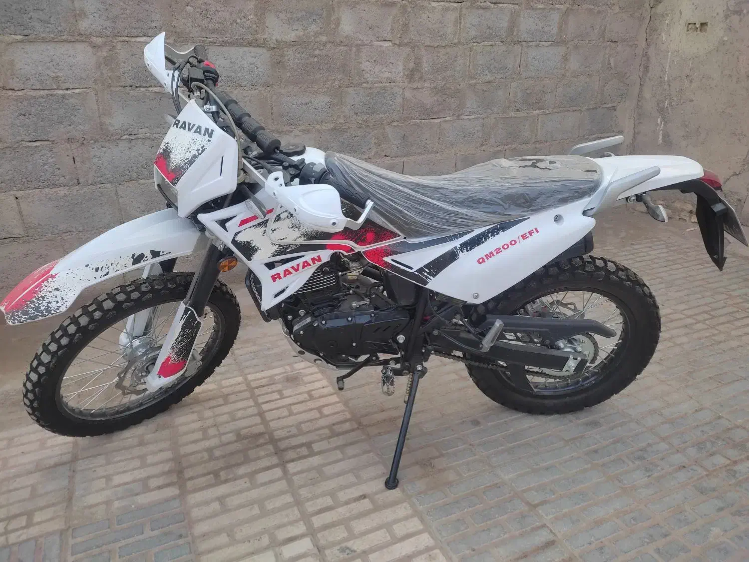 تریل روان1401خشک|موتورسیکلت|راور, |دیوار