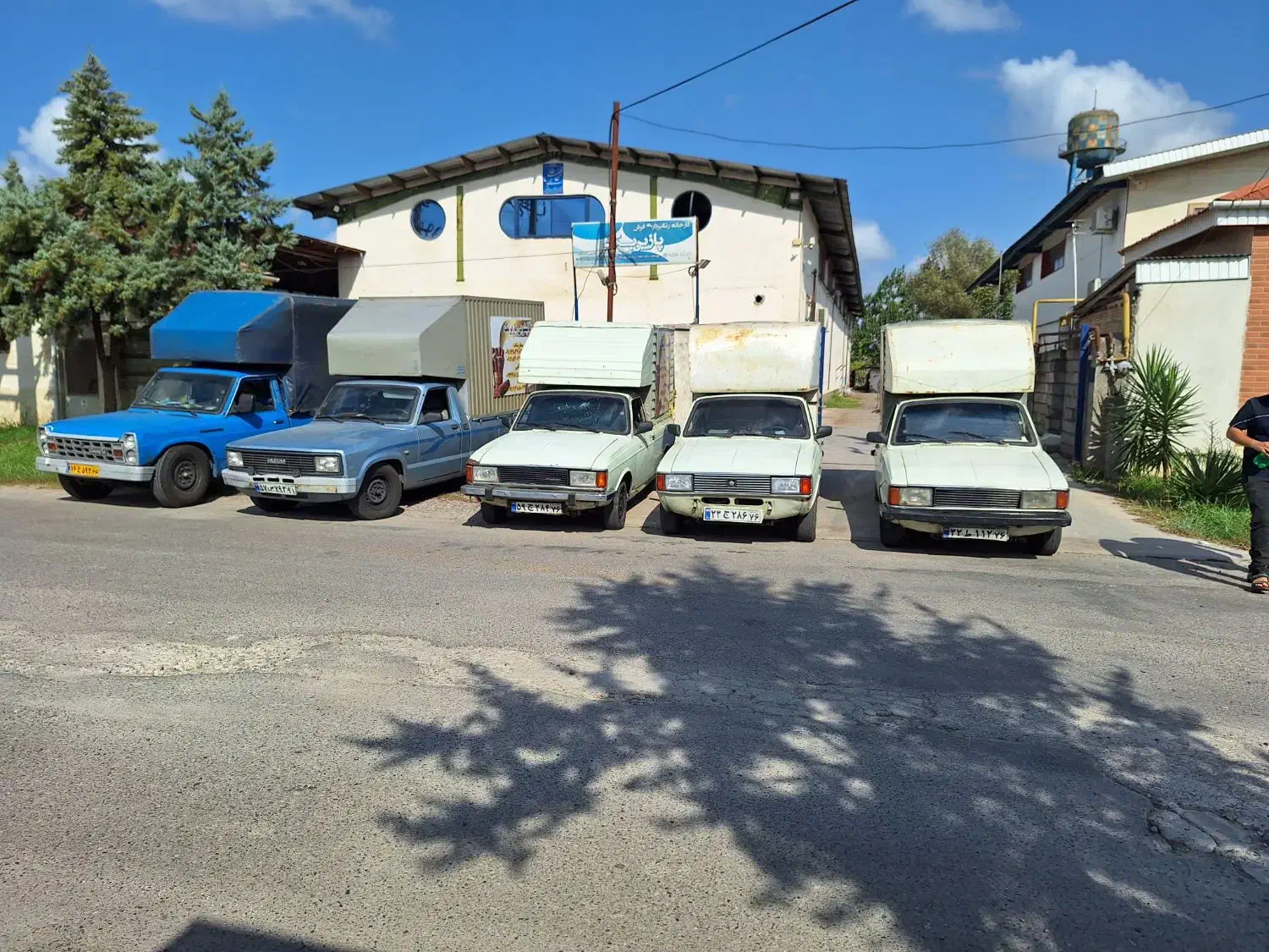 همکاری وانت اتاق دار یا چادری|استخدام حمل و نقل|کیاشهر, |دیوار