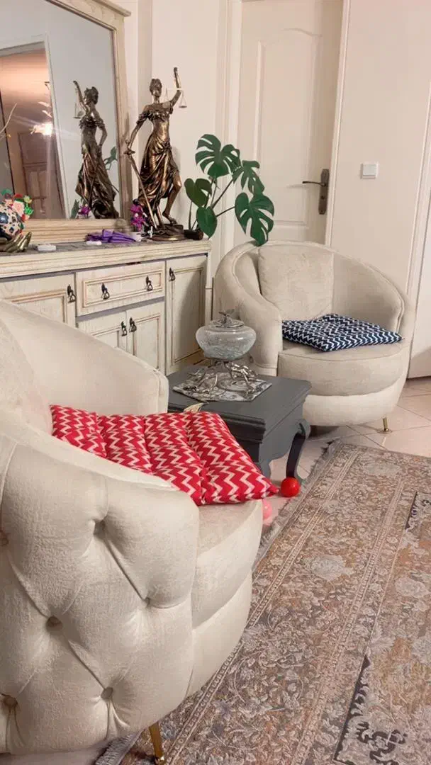 ست مبل ۸ نفره + میز ناهارخوری|مبلمان خانگی و میز عسلی|تهران, وحیدیه|دیوار