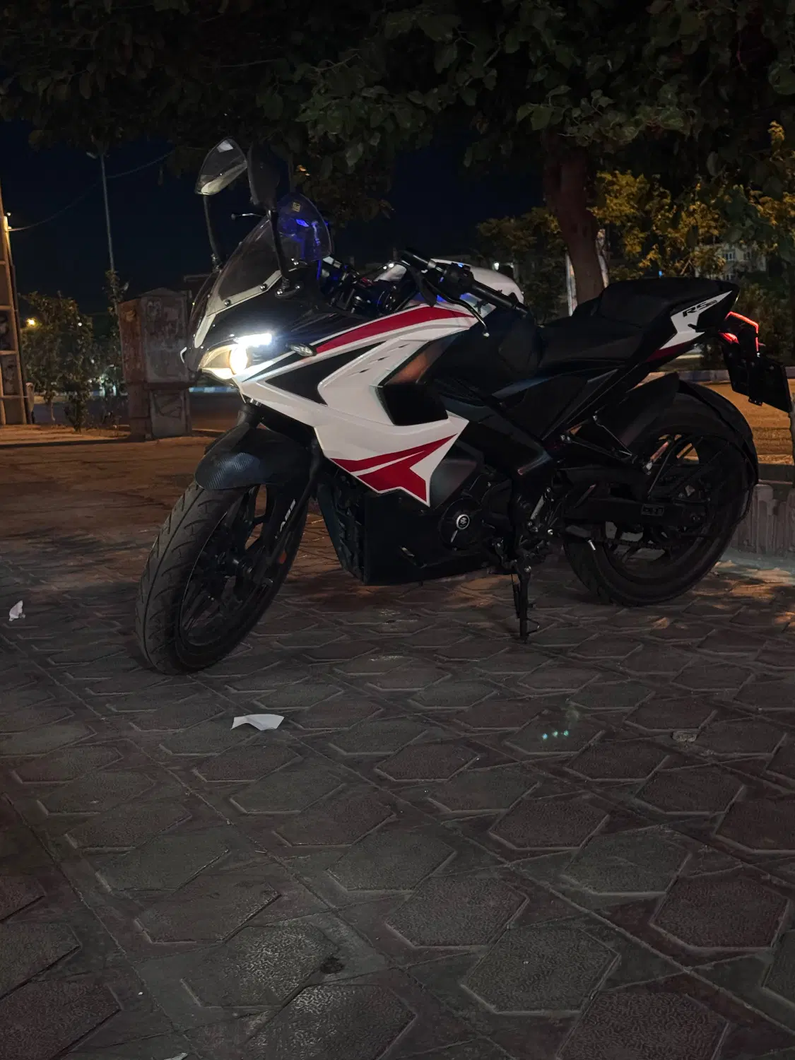 RS200|موتورسیکلت|پاکدشت, شهرک انقلاب|دیوار