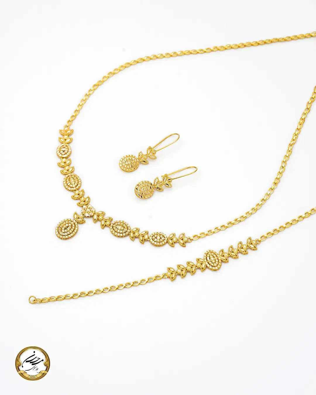 سرویس طلای سنگین و مجلل مخصوص عروسها جواهری محسن|جواهرات|قم, امامزاده ابراهیم|دیوار