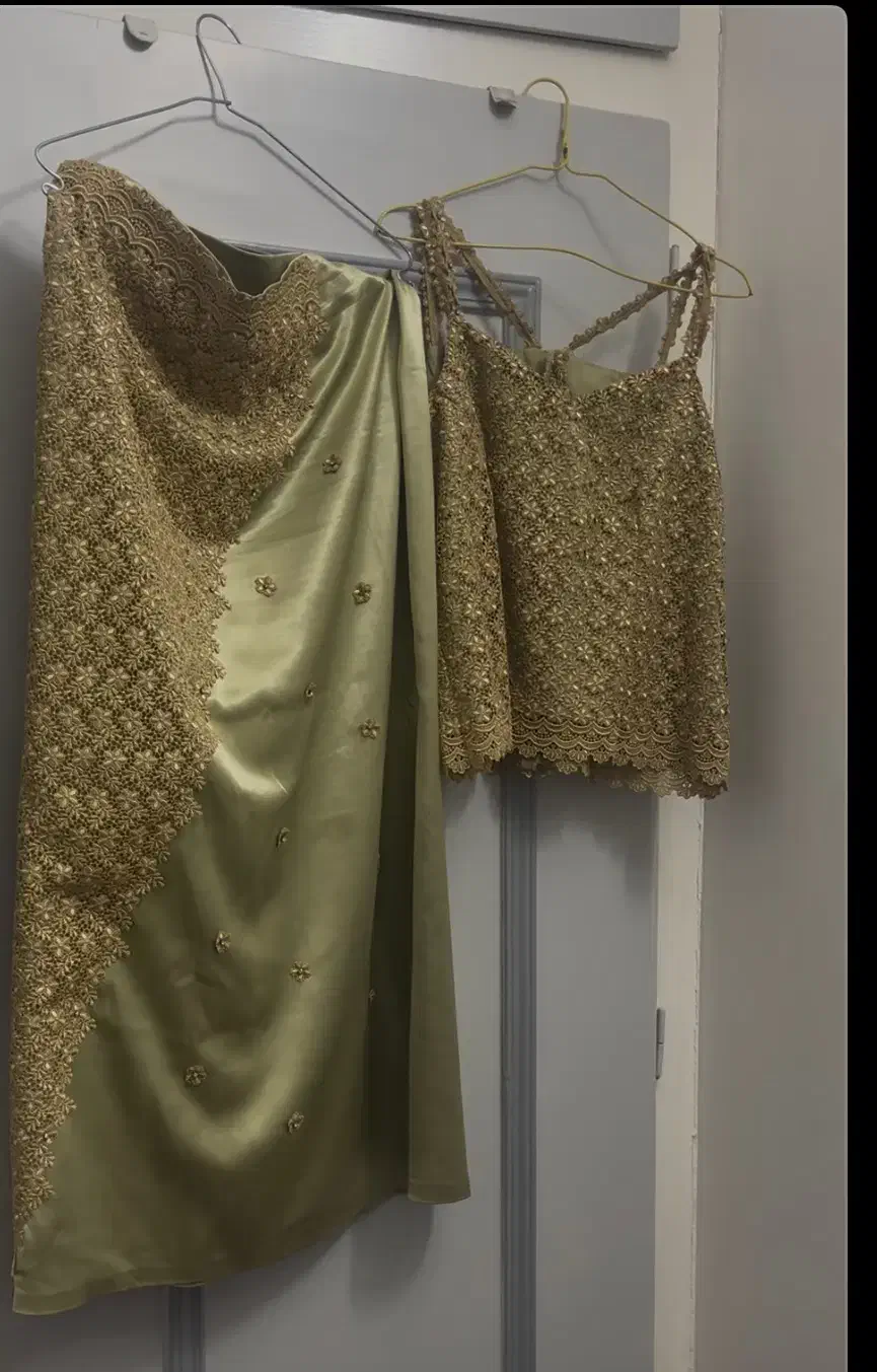 لباس مجلسی|لباس|قم, زنبیل آباد|دیوار