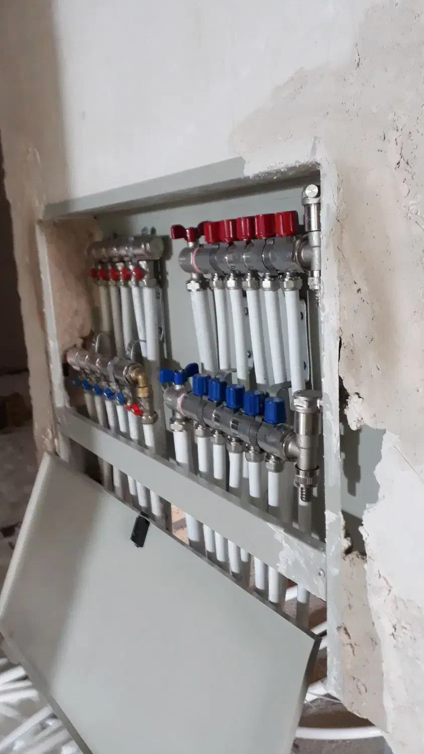 لوله کشی پکیج پنج لایه لوله سفید|خدمات پیشه و مهارت|مشگین شهر, |دیوار