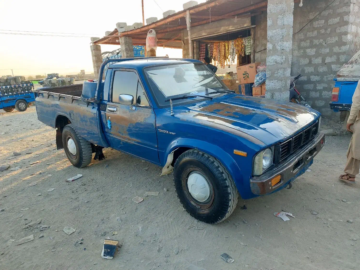 کاربرات دوهزاری|قطعات یدکی و لوازم جانبی|کله گان, |دیوار