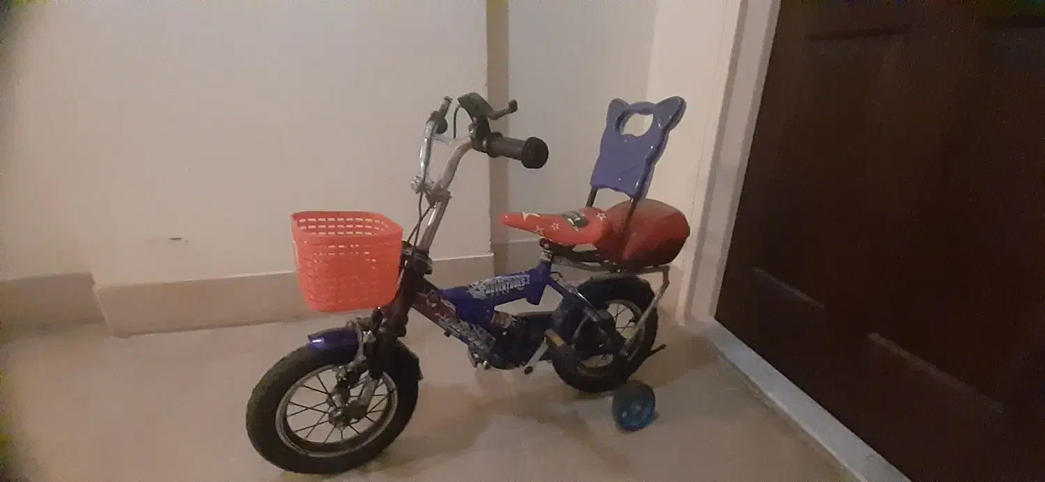 دوچرخه ۱۲ سالم و زیبا|دوچرخه، اسکیت، اسکوتر|اصفهان, برازنده|دیوار