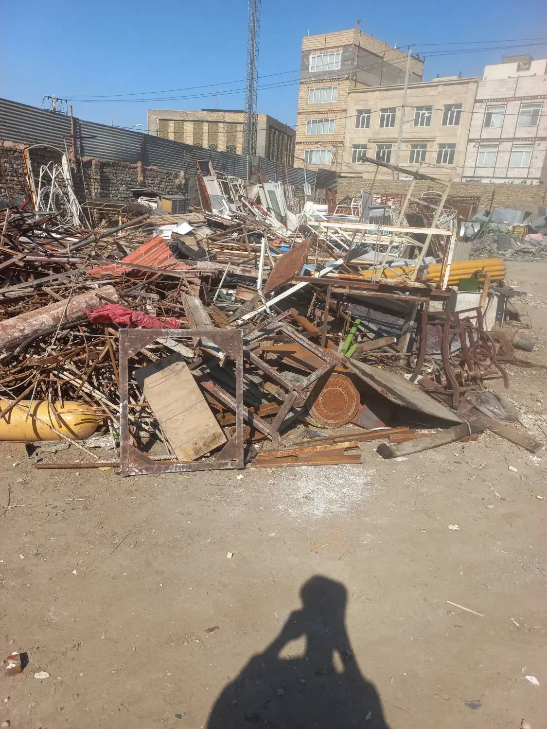 خ درب پنجره آلومینیوم ضایعات آهن پلاستیک|عمدهفروشی|مشهد, ایثار|دیوار