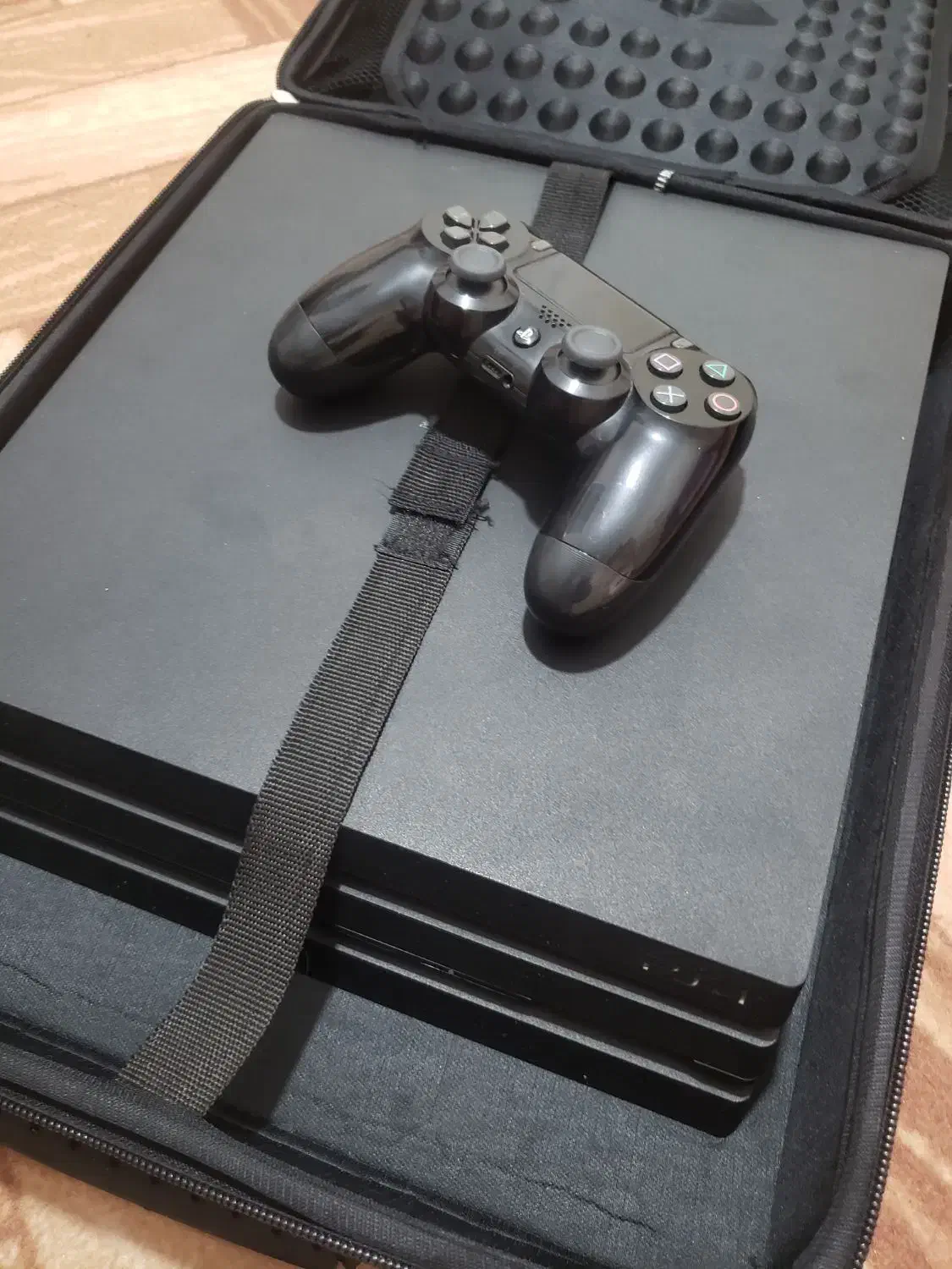 ps4 pro 1t|کنسول، بازی ویدئویی و آنلاین|نسیم‌شهر, |دیوار