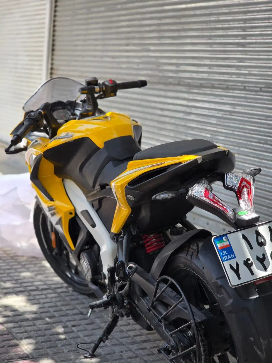 RS200 آراس مدل 1403 موتور خشک|موتورسیکلت|اصفهان, بوستان ناژوان|دیوار