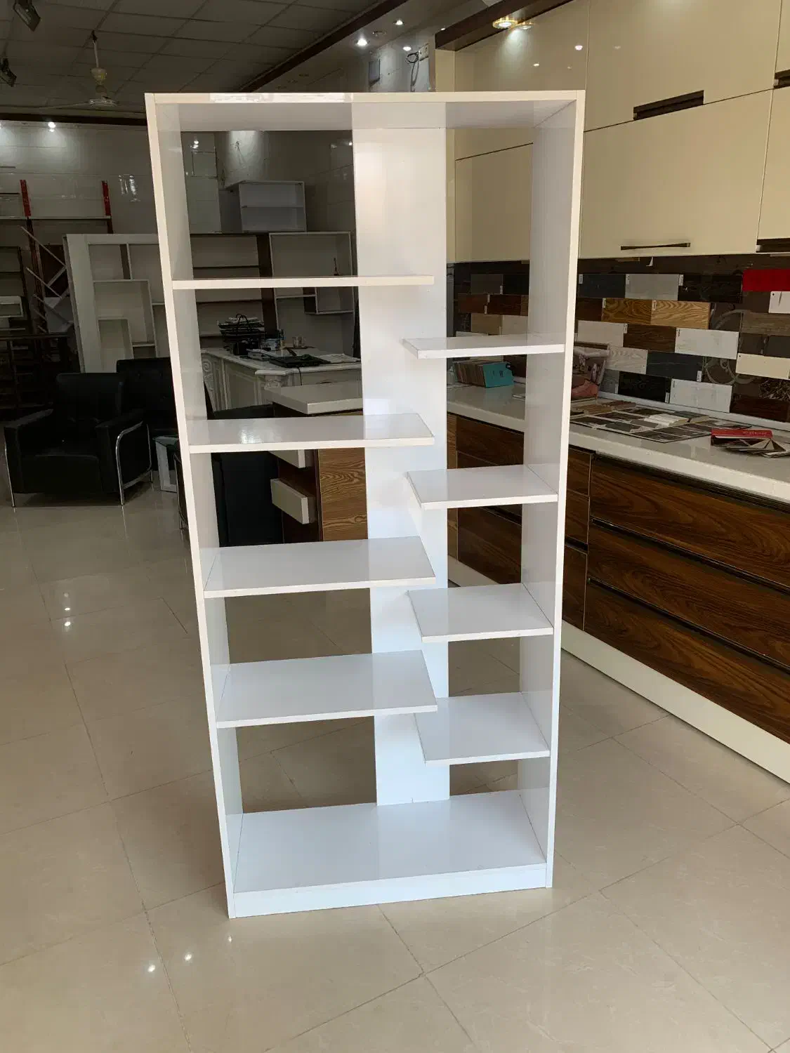 استند طرح توسکا|کتابخانه، شلف، قفسه‌های دیواری|یزد, |دیوار