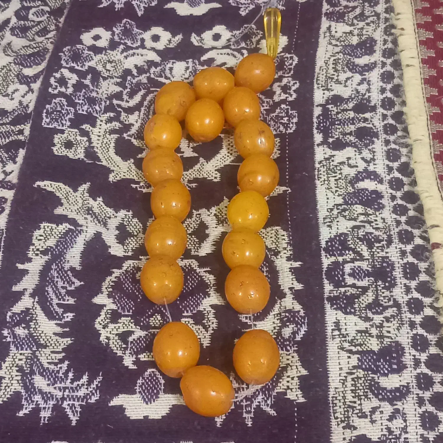 تسبیح سنگی قدیمی|جواهرات|سنندج, |دیوار