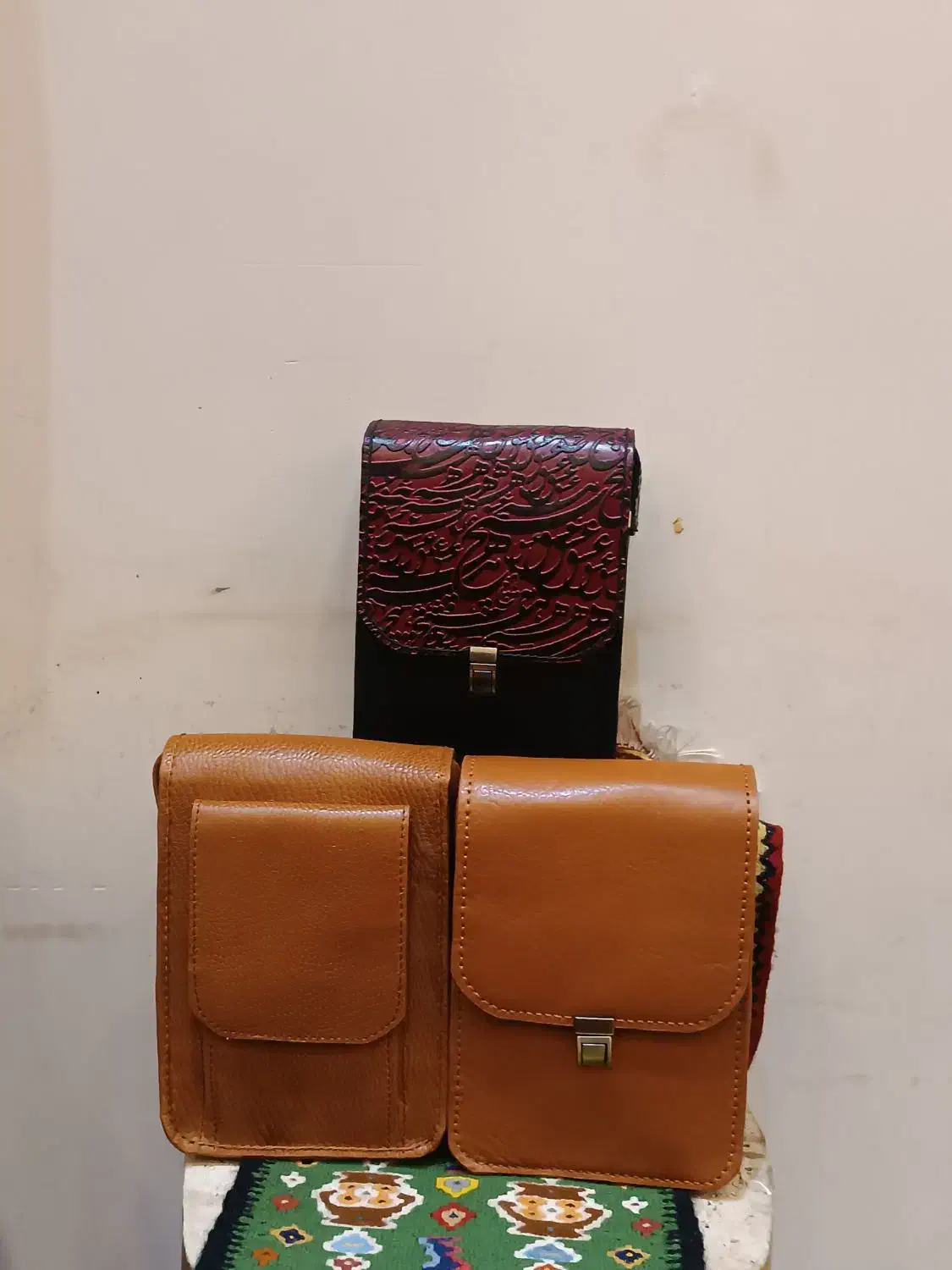 انواع کیف چرمی دست دوز|کیف، کفش، کمربند|سنندج, |دیوار
