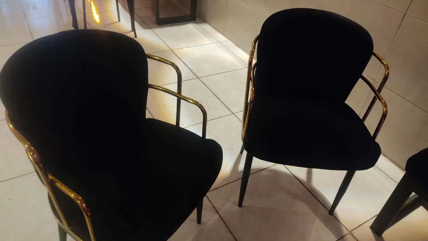 میز و صندلی و نیمکت|صندلی و نیمکت|اسلام‌شهر, شهرک قائمیه|دیوار