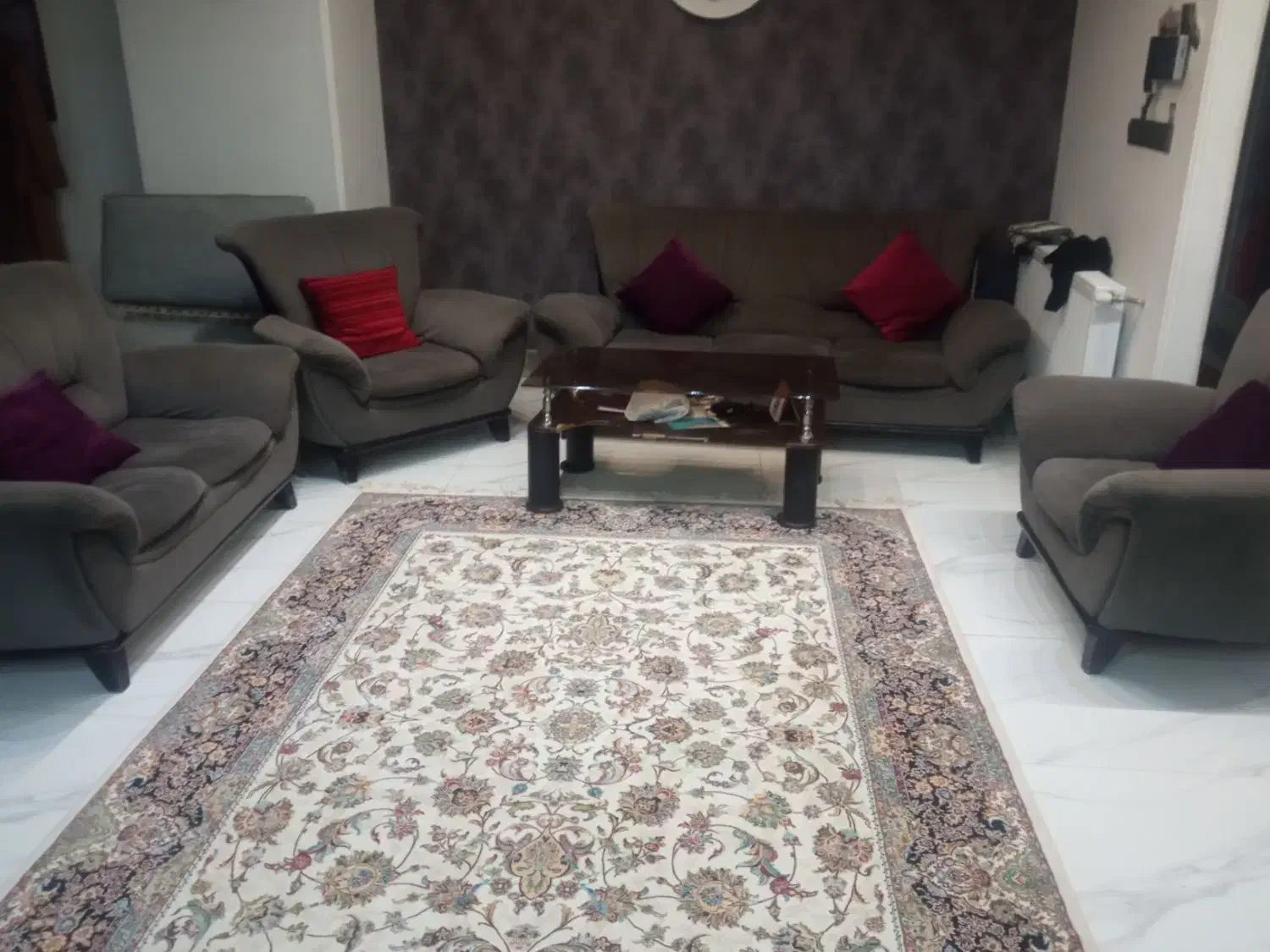 مبل ۷نفره سالم میز رایگان|مبلمان خانگی و میز عسلی|قروه, |دیوار