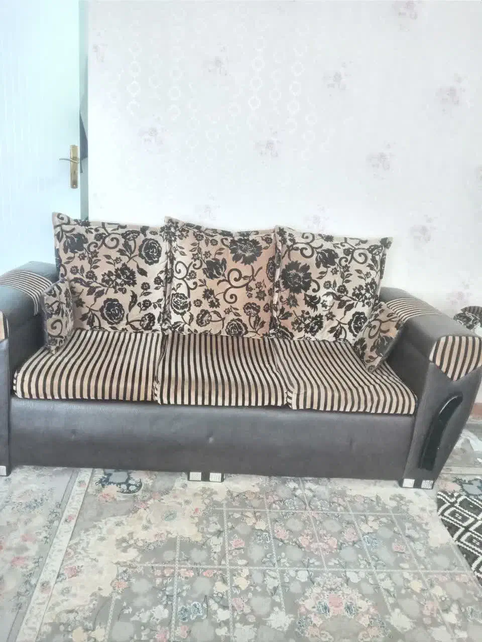 مبل|مبلمان خانگی و میز عسلی|کرج, حسین آباد (اکبر آباد)|دیوار