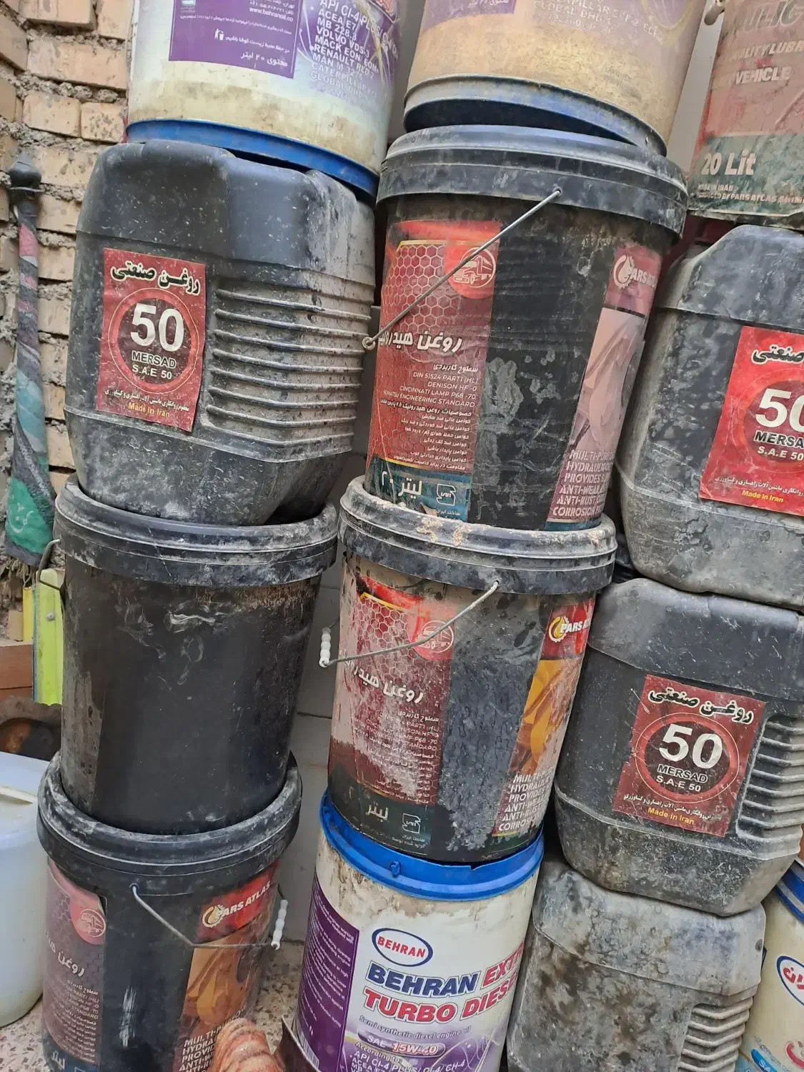 بشکه ۲۰ لیتری خالی روغن صنعتی|ظروف نگهدارنده، پلاستیکی، یکبارمصرف|کارون, |دیوار