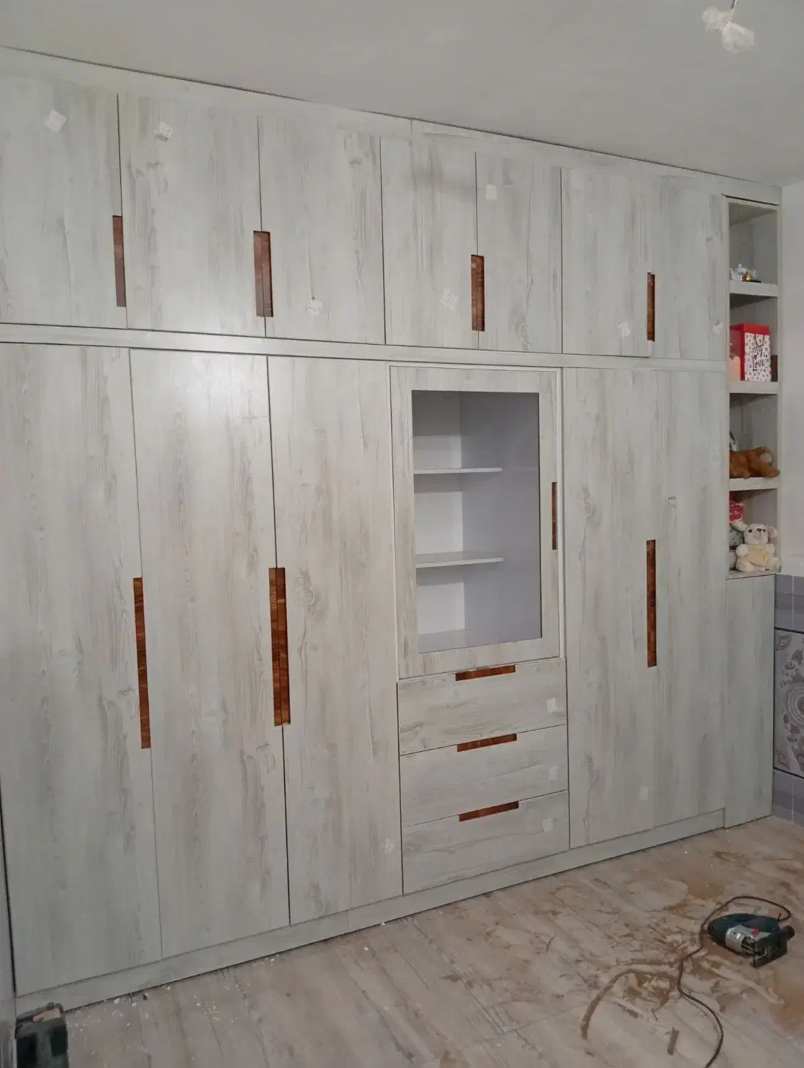 اجرای کمد دیواری ..کابینت|خدمات پیشه و مهارت|میناب, |دیوار