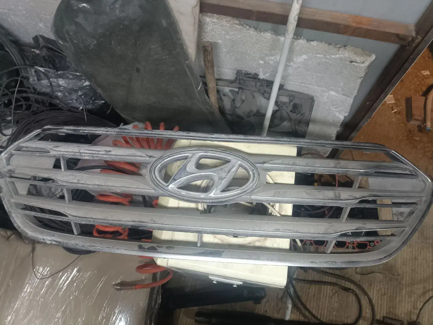 جلو پنجره سانتافه|قطعات یدکی و لوازم جانبی|تهران, بوستان شیان|دیوار